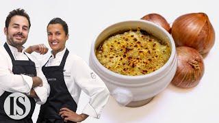 La zuppa di cipolle francese in un ristorante Michelin parigino con gli chef Piras e Del Favero