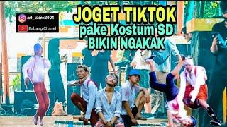 [ JOGET TIKTOK PAKE KOSTUM SD DI TEMPAT UMUM]..NGAKAK PARAH