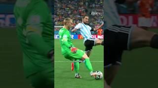 Skkrrrrr . Jasper Cillessen is ice cold  #netherlands #Cillessen #footballskills #OnsOranje