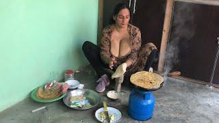 "zakia"A Beautiful Village Girl Busy with Traditional Roti-Making! #vlog