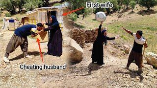 Hearts Betrayed:Husband's Twisted Path to Rekindling Forbidden Love with First Wife