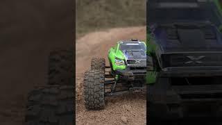 Traxxas Xmax в моменте на мото треке!!!