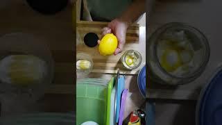 Lemon peel and virgin olive oil for joint pain relief