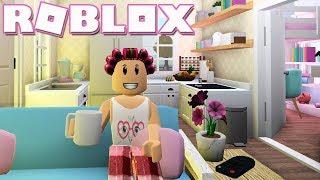 Tiny House Living! Roblox: Welcome to Bloxburg [BETA] ~ Second Job & New Moped