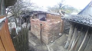 Timelapse building a brick bath