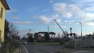 Passaggio a livello con semibarriere di via Bagnara #2 - Lugo (RA) / Level Crossing / Paso a nivel