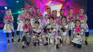 Floarea Soarelui - We Will Rock You/ Dance