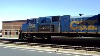 CSX SD70 ACe 4831 Leads 192-20 with foul K5LLA Horn!