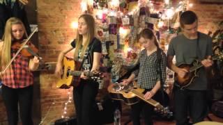 Paige Anderson & The Fearless Kin "Darling Corey" 2015-05-02 Grass Valley,