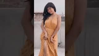 HOTTEST INSTAGRAM REELS DESI GIRL BRALESS DANCE | TIKTOK GIRL DANCING WITHOUT BRA |