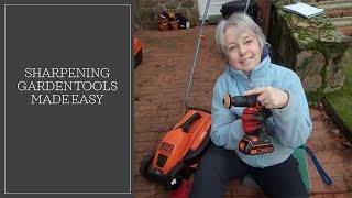SHARPENING GARDENING TOOLS MADE EASY / HOW TO CLEAN AND SHARPEN YOUR GARDEN TOOLS