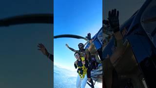 Come and compare your life!|| #skydiver #extreme #sky #100000subscribe #parachute