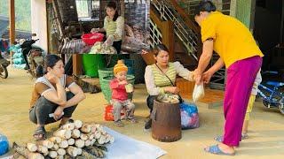 Singlemom take care of son and go find bamboo shoots to boil and make stuffed bamboo shoots to sell.