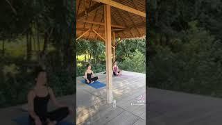 Typical Day working as an Traveling Yoga Teacher | Yoga By Emily