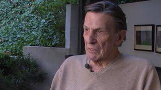 “Closing The Circle”: Leonard Nimoy On Meeting Nimoy Relatives in Zaslav