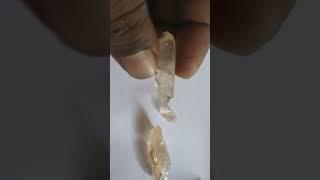 Testing at home easily different between diamond and crystalline quartz crystal