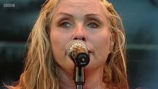 Blondie One Way Or Another - Glastonbury 1999