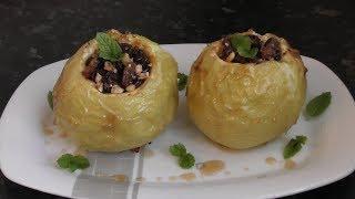 Baked apples with raisins and nuts The most delicious and healthy dessert !