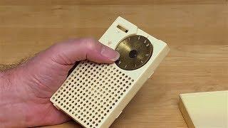 Regency TR-1 first transistor radio rare SALES DUMMY 1954 - collectornet.net