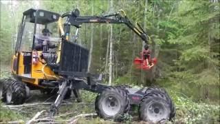 Kinetic 8x8 mini forwarder and Farmikko 200-125-HT light harvester head