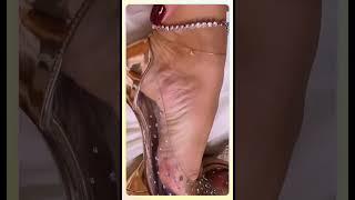 Flesh-colored pantyhose #heels #shoes #beauty #foot #nylon