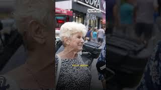 "İç çamaşırı giyip dışarı çıkıyorlar"