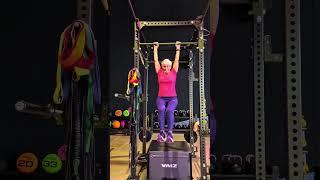 leg raises/knee tucks are possible even when you are 83 years old 