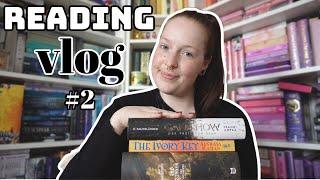 Reading Vlog #2 - 4 Tage, 7 angefangene Bücher | reading with Maren