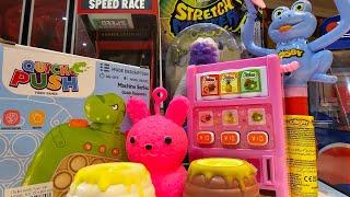 Yana In Qatar /ヤナ silent live! Stretch Monster | speed race arcade | Quick Push #squishy #popup