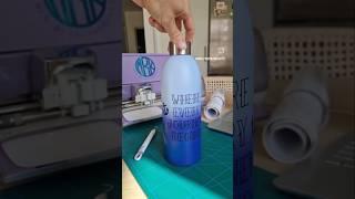 Custom Water Bottle | Cricut Gift Idea #creativemoments #cricut #lidl #waterbottle #vinyldecals