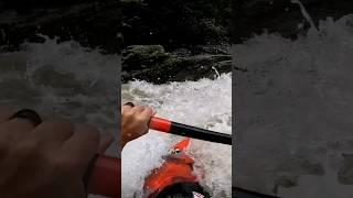 Corkscrew Hole Escape #schaeferyaks #yakfam #sectionIV #mamatoogs #whitewater #kayaking