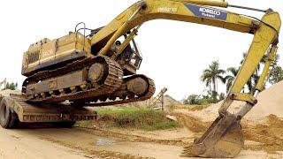 Excavator climbing onto Truck ️ Excavator videos for children ️