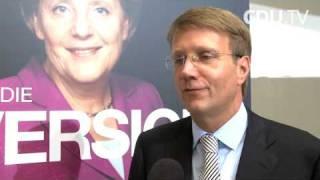 Ronald Pofalla stellt die aktuellen CDU-Plakatmotive vor