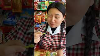 ASMR WARHEADS SOUR! TAFFY (3 TROPICAL FLAVORS) AND EATING SOUNDS