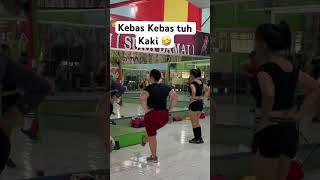Salah Pencet Bu Guru#senambodylanguage #kegel #kegelsforwomen #kegelworkout #senammissv