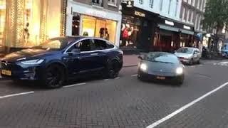 TESLA VS LAMBORGHINI, LA GRAN HUMILLACIÓN