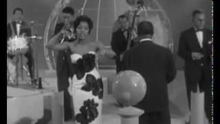 When The Saints Go Marching In  ---   Louis Armstrong