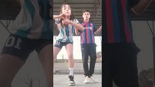 tu me enseñas fútbol y yo ha bailar #youtubeshorts #like #foryou