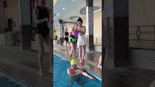 Pakèk topi renang ngon gaya mewah#poolgirl