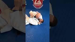 Simple loop choke from side control. #jiujitsu #bjj #mma #brazilianjiujitsu #graciebarra #bjjlife