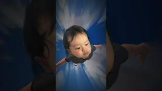 Nanyu is flying #hoạthình #woavideos #wolfootiengviet #baby #cute #100million #funny #usa