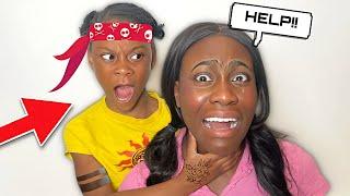 EVIL GIRL and MOM Can't Stop FIGHTING! | TheQueensReality