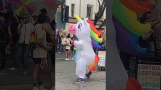 Dancing unicorn on the Walk of Fame! Единорожка - Единорог #shorts