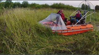 Давим уток на аэролодке в камышах. Аэроустановка Ураган. We crush ducks on an airboat in the reeds