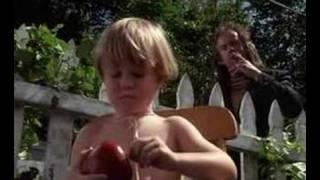 Dennis the Menace - A Apple