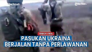 Tentara Rusia Giring Tawanan Perang Ukraina di Donbass