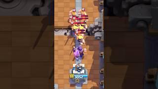 EVOLVED EXECUTIONER IS BROKEN IN CLASH ROYALE! #clashroyale #shorts
