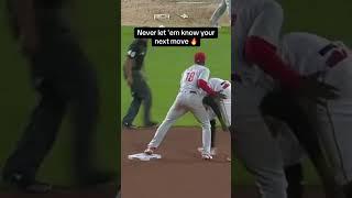 One of the cleanest pickoffs you'll ever see 