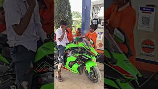 Kawasaki Ninja ZR-10R Me Bhikhari Ne 15rKa petrol Dalya !!