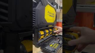 ESAB Renegade VOLT ES 200i Cordless Welder powered by Dewalt Flexvolt batteries